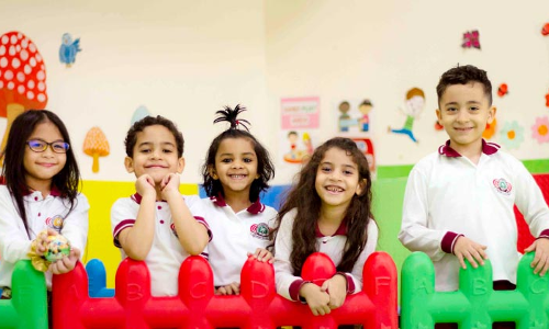 കുട്ടികൾ ഇന്ന്​ പുതിയ ക്ലാസിലേക്ക്​