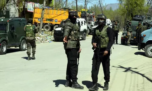 ഷോപിയാനിൽ ഏറ്റുമുട്ടൽ; മൂന്നു ഭീകരരെ വധിച്ചു