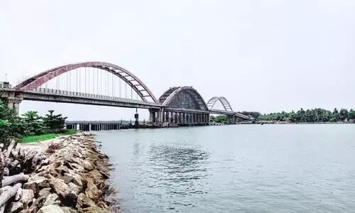 വിനോദസഞ്ചാരികളെ വരവേൽക്കാൻ വലിയഴീക്കൽ തീരം ഒരുങ്ങുന്നു