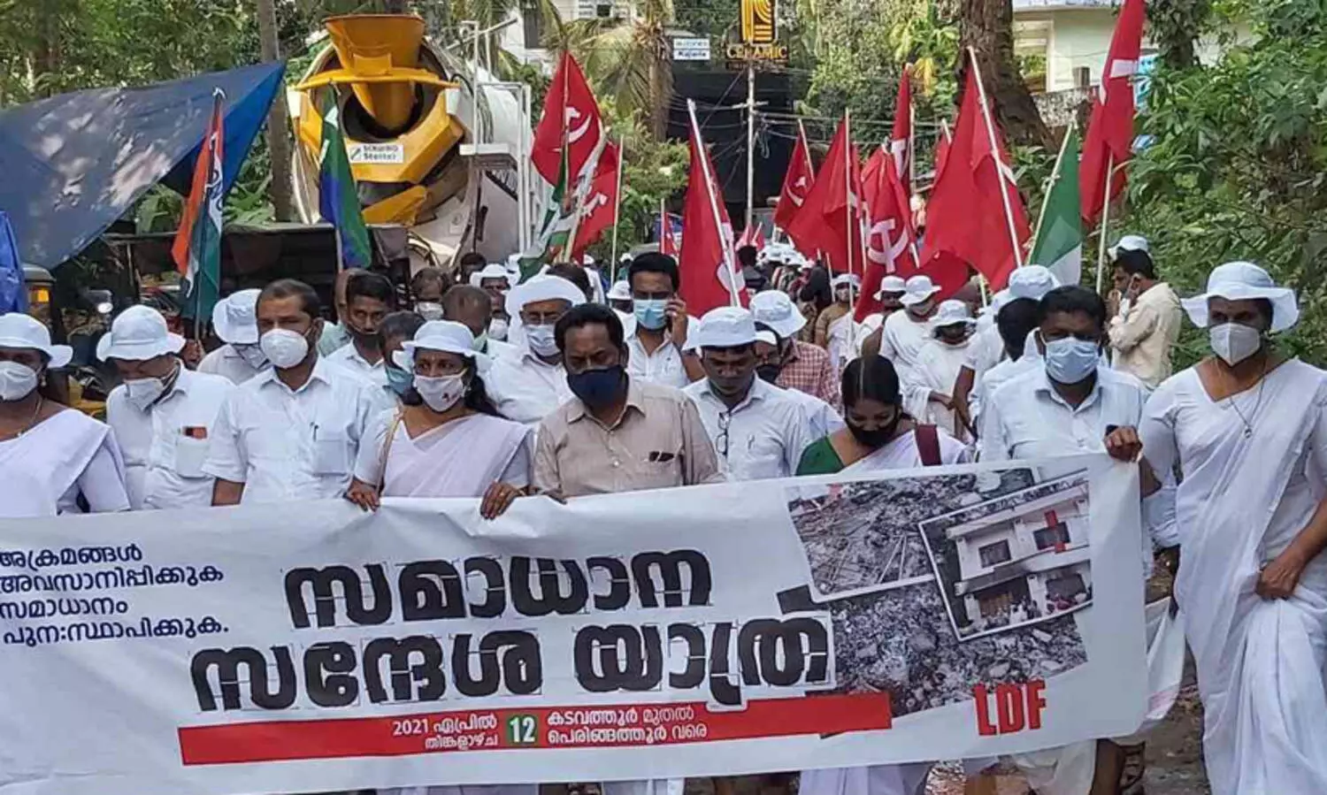 എൽ.ഡി.എഫ്​ സമാധാന സന്ദേശ യാത്ര തുടങ്ങി; സമാധാനം പുലരാൻ സി.പി.എം ആത്മസംയമനം പാലിച്ചു -എം.വി. ജയരാജൻ