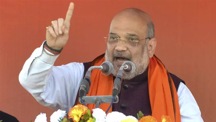 കുച്ച്ബിഹാർ വെടിവെപ്പ്: ബംഗാളിലെ ജനം പറഞ്ഞാൽ രാജി വെക്കുമെന്ന് അമിത് ഷാ കുച്ച്ബിഹാർ വെടിവെപ്പ്: ബംഗാളിലെ ജനം പറഞ്ഞാൽ രാജി വെക്കുമെന്ന് അമിത് ഷാ