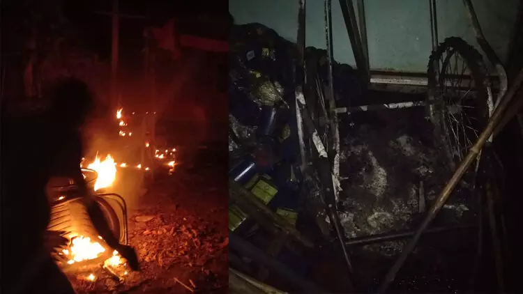 കോഴിക്കോട്ട് സി.പി.എം ഓഫീസിന് നേരെ ബോംബേറ് കോഴിക്കോട്ട് സി.പി.എം ഓഫീസിന് നേരെ ബോംബേറ്