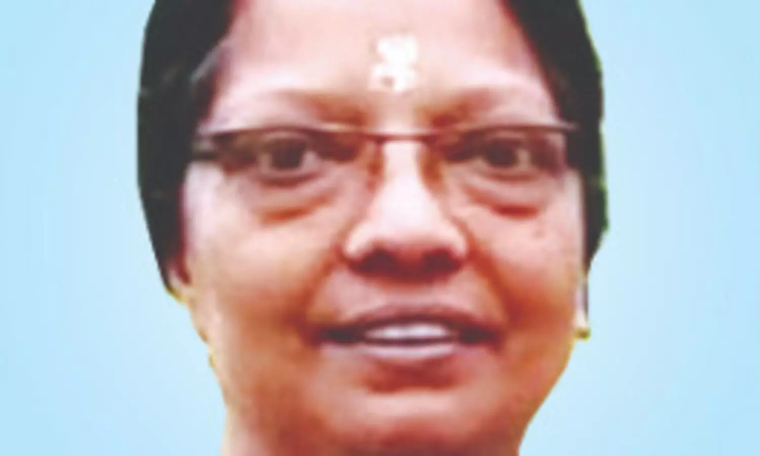 കാ​റി​ൽ ലോ​റി​യി​ടി​ച്ച് വീ​ട്ട​മ്മ മ​രി​ച്ചു