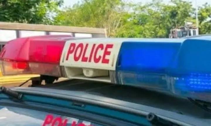 അഞ്ചുവയസ്സുകാരിയെ കൊലപ്പെടുത്തിയ സംഭവം: പ്രതിയെ കസ്റ്റഡിയിൽ വിട്ടു അഞ്ചുവയസ്സുകാരിയെ കൊലപ്പെടുത്തിയ സംഭവം: പ്രതിയെ കസ്റ്റഡിയിൽ വിട്ടു