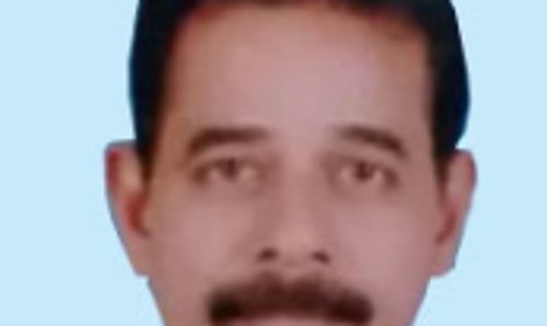 തിക്കോടിയിൽ സ്വകാര്യ ബസിടിച്ച്  പരിക്കേറ്റ ഹോട്ടലുടമ മരിച്ചു