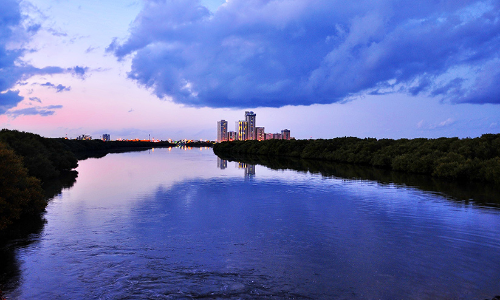 മ​​നം കു​​ളി​​ര്‍പ്പി​​ക്കും   ത​​ണ്ണീ​​ര്‍ത​​ട​​ങ്ങ​​ള്‍