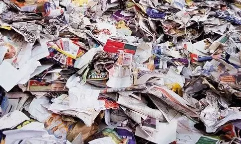 പാഴ് കടലാസ് വിറ്റ് പണമാക്കി മട്ടന്നൂര് നഗരസഭ പാഴ് കടലാസ് വിറ്റ് പണമാക്കി മട്ടന്നൂര് നഗരസഭ