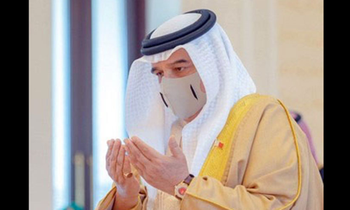 ഹ​മ​ദ്​ രാ​ജാ​വ്​ സാ​ഖി​ർ പാ​ല​സ്​ മോ​സ്​​ക്കി​ൽ ജു​മു​അ നി​ർ​വ​ഹി​ച്ചു