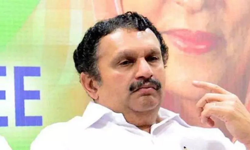 തെൻറ പോസ്റ്റർ കരമനയാറ്റിൽ ഒഴുക്കിയിട്ടുണ്ടെന്ന് മുരളീധരൻ തെൻറ പോസ്റ്റർ കരമനയാറ്റിൽ ഒഴുക്കിയിട്ടുണ്ടെന്ന് മുരളീധരൻ