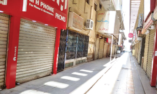 കു​റ​ഞ്ഞ പ്ര​വ​ർ​ത്ത​ന സ​മ​യം: വ​ര​വും ചെ​ല​വും ഒ​ത്തു​പോ​കാ​തെ വ്യാ​പാ​രി​ക​ൾ