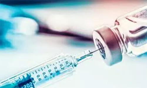 വാക്സിൻ എടുത്തവർക്ക് ബാർബർ ഷോപ്പുകളും റസ്റ്റാറൻറുകളും അനുവദിക്കാത്തത് എന്തുകൊണ്ട്? വാക്സിൻ എടുത്തവർക്ക് ബാർബർ ഷോപ്പുകളും റസ്റ്റാറൻറുകളും അനുവദിക്കാത്തത് എന്തുകൊണ്ട്?