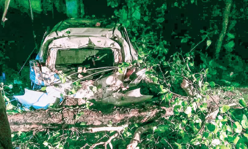 മഴയിലും കാറ്റിലും ശ്രീകൃഷ്ണപുരം മേഖലയിൽ വ്യാപക നാശം മഴയിലും കാറ്റിലും ശ്രീകൃഷ്ണപുരം മേഖലയിൽ വ്യാപക നാശം