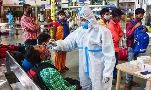 കോവിഡിനെ പിടിച്ചുകെട്ടാൻ ഈ മൂന്നു വഴികളേയുള്ളൂ- എയിംസ്​ മേധാവിക്കും ചിലത്​ പറയാനുണ്ട്​