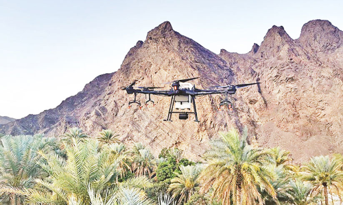 കീ​ട​നാ​ശി​നി ത​ളി​ക്കാ​ൻ ഡ്രോ​ണു​ക​ൾ ഉ​പ​യോ​ഗി​ച്ച്​ കൃ​ഷി മ​ന്ത്രാ​ല​യം