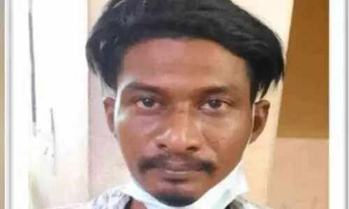 മ​ദ്യം ന​ൽ​കി മ​യ​ക്കി ന​ഗ്​​ന​ചി​ത്ര​ങ്ങ​ൾ എടുത്ത്​ ഭീ​ഷ​ണി​പ്പെ​ടു​ത്തി​യ യുവാവ്​ പി​ടി​യി​ൽ