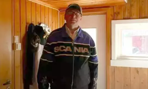 കോവിഡ് തട്ടിപ്പാണെന്ന് പ്രചരിപ്പിച്ച സൈദ്ധാന്തികൻ കോവിഡ് ബാധിച്ച് മരിച്ചു