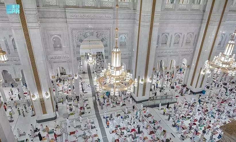 മ​സ്​​ജി​ദു​ൽ ഹ​റാ​മി​ൽ ന​മ​സ്​​കാ​ര​ത്തി​ന്​ കൂ​ടു​ത​ൽ സ്​​ഥ​ല​മൊ​രു​ക്കി