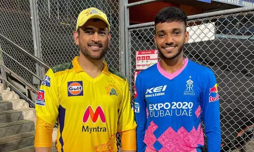ms dhoni and sakariya