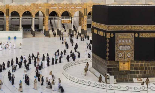 വി​ദേ​ശ ഉം​റ തീ​ർ​ഥാ​ട​ക​ർ​ക്ക് വാ​ക്സി​നേ​ഷ​ൻ സ​ർ​ട്ടി​ഫി​ക്ക​റ്റ് നി​ർ​ബ​ന്ധം