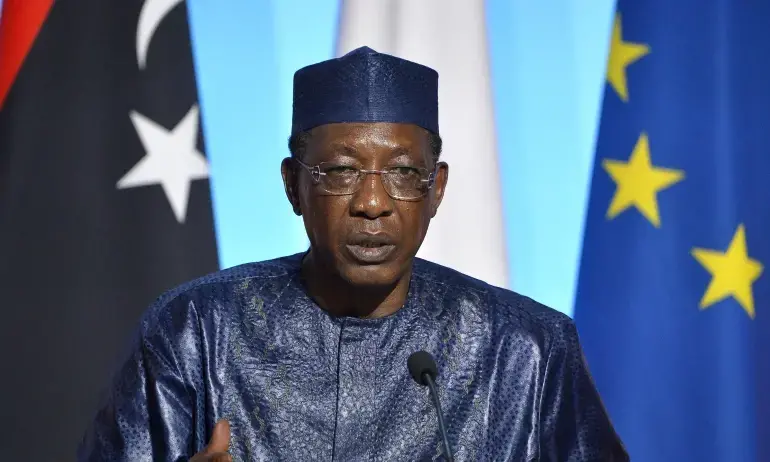 ആറാം തവണയും ജയം; സത്യപ്രതിജ്ഞക്കു പകരം വിമതർക്കെതിരെ യുദ്ധത്തിനു പോയ ഛാഡ് പ്രസിഡന്റ് ഇദ്രീസ് ദീബി വധിക്കപ്പെട്ടു ആറാം തവണയും ജയം; സത്യപ്രതിജ്ഞക്കു പകരം വിമതർക്കെതിരെ യുദ്ധത്തിനു പോയ ഛാഡ് പ്രസിഡന്റ് ഇദ്രീസ് ദീബി വധിക്കപ്പെട്ടു