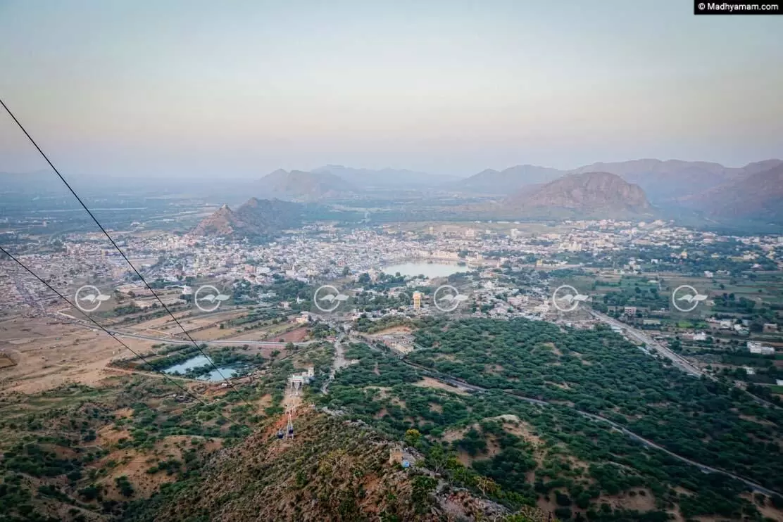 പുഷ്കർ മേളയിലെ ആ വെല്ലുവിളി പുഷ്കർ മേളയിലെ ആ വെല്ലുവിളി