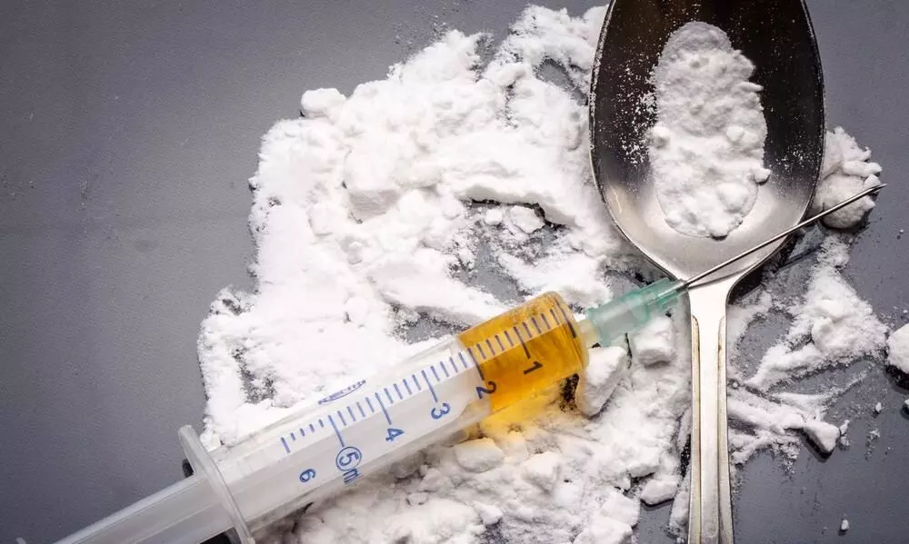 ഹെറോയിനുമായി അഞ്ച് ശ്രീലങ്കൻ സ്വദേശികളെ ബോട്ടിൽനിന്ന് പിടികൂടി ഹെറോയിനുമായി അഞ്ച് ശ്രീലങ്കൻ സ്വദേശികളെ ബോട്ടിൽനിന്ന് പിടികൂടി