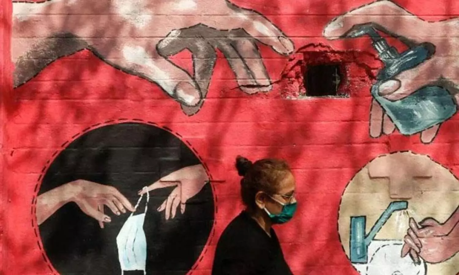 ഹൈ റിസ്​കുകാർക്ക്​ 14 ദിവസം ക്വാറന്‍റീൻ-കേരളത്തിലെ പുതിയ ക്വാറൻറീൻ, ഐസൊലേഷൻ മാര്‍ഗനിര്‍ദേശങ്ങള്‍ കാണാം