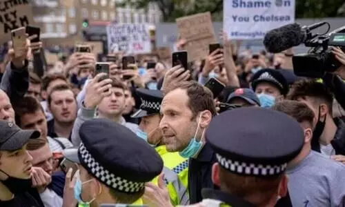 12 ടീ​മു​ക​ളു​ടെ സൂ​പ്പ​ർ ലീ​ഗി​നെ​തി​രെ ലോ​ക​ഫു​ട്​​ബാ​ൾ​, പ്രതിഷേധം; എന്താണ്​ യൂറോപ്യൻ ഫുട്​ബാളിൽ സംഭവിക്കുന്നത്​?