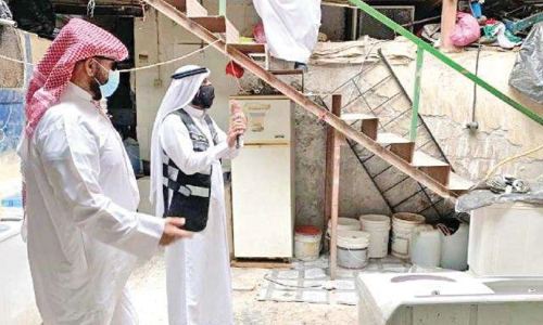 മൂ​ന്ന്​ അ​ന​ധി​കൃ​ത നി​ർ​മാ​ണ​ങ്ങ​ൾ പൊ​ളി​ച്ചു