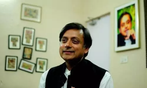 കോവിഡ്​ വാക്​സിനെടുത്തിരുന്നു; അത്​ വൈറസ്​ ബാധ തടഞ്ഞില്ലെങ്കിലും മാരകമാകാതെ രക്ഷിച്ചുവെന്ന്​​ ശശി തരൂർ