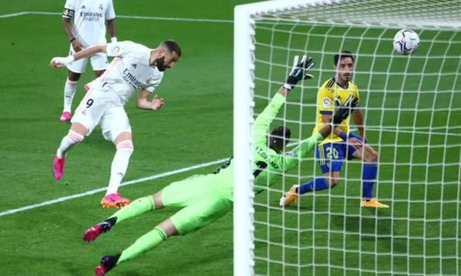 ബെൻസേമ ഡബ്​ളിൽ തകർപ്പൻ ജയം; ലാ ലിഗ തലപ്പത്ത്​ റയൽ