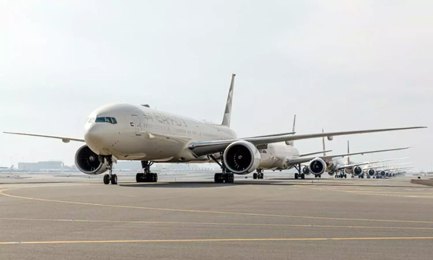 വീണ്ടും വിമാന വിലക്ക്​; പ്രവാസികൾ വലയും