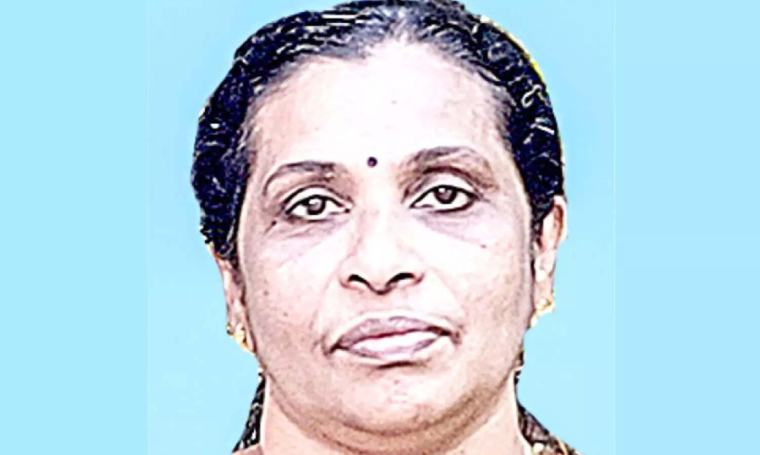 കാ​ർ ഓ​ടി​ക്കു​ന്ന​തി​നി​ടെ ഹൃ​ദ​യാ​ഘാ​തം; അ​ധ്യാ​പി​ക മ​രി​ച്ചു