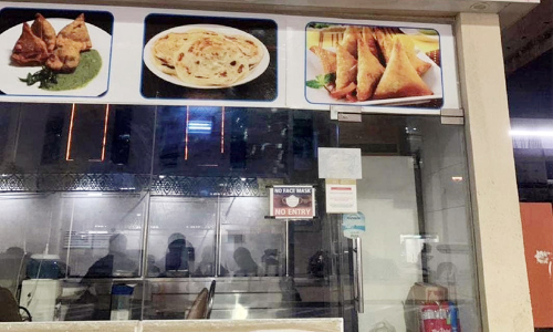 മു​ൻ​ക​രു​ത​ൽ ന​ട​പ​ടി​ക​ൾ പാ​ലി​ക്കാ​ത്ത റ​സ്​​റ്റാ​റ​ൻ​റു​ക​ളും ബാ​ർ​ബ​ർ ഷോ​പ്പും അ​ട​ച്ചു