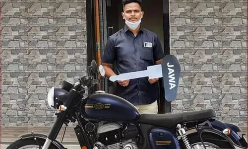 Railways Hero Mayur Shelke Who Saved A 6-Year