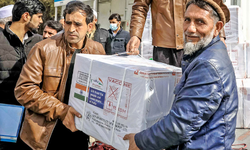 കോവിഷീല്‍ഡ് വാക്സിന്​ അംഗീകാരം : ഇന്ത്യൻ സമൂഹത്തിന്​ ആശ്വാസം