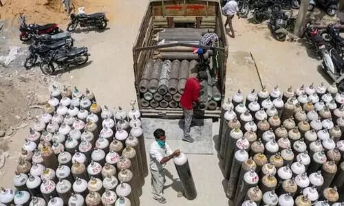 മെഡിക്കല്‍ ഓക്‌സിജനും കോവിഡ് വാക്‌സിനുമുള്ള കസ്റ്റംസ് തീരുവ മൂന്നുമാസത്തേക്ക് ഒഴിവാക്കി