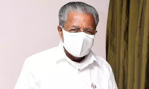 കോവിഡ്​; സിനിമ, സീരിയിൽ ചിത്രീകരണങ്ങൾ നിർത്തിവെക്കണമെന്ന്​ മുഖ്യമന്ത്രി