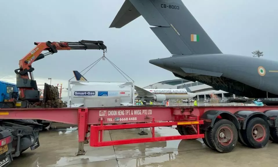 സിംഗപ്പൂരിൽ നിന്ന്​ നാല്​ കണ്ടെയ്​നർ ഓക്​സിജനെത്തിക്കും