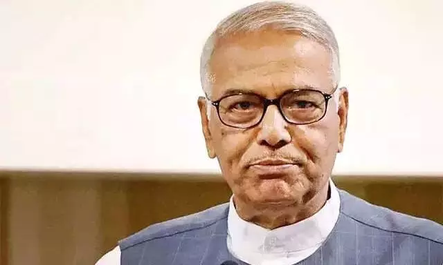 തെരഞ്ഞെടുപ്പ്​ പിടിക്കാൻ ഏറ്റവും നല്ല വോട്ടിങ്​ മെഷീനുണ്ടാകാം; പക്ഷേ, ഭരണം മറ്റൊന്നാണ്​- ബി.ജെ.പിക്ക്​ രൂക്ഷ വിമർശനവുമായി​ യശ്വന്ത്​ സിൻഹ