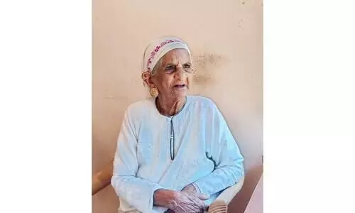 വ​റു​തി​യു​ടെ നോ​മ്പോ​ർ​മ​യി​ൽ പാ​ത്തു​മ്മ