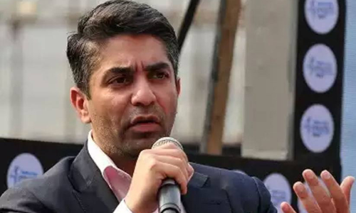 അഭിപ്രായം തുറന്നുപറയാൻ ഭയക്കുന്നതെന്തിന്​; ഐ.പി.എല്‍ കളിക്കുമ്പോൾ  പുറത്ത്​ ആംബുലന്‍സുകള്‍ പായുന്നത് മറക്കരുത്​ -അഭിനവ്​ ബിന്ദ്ര