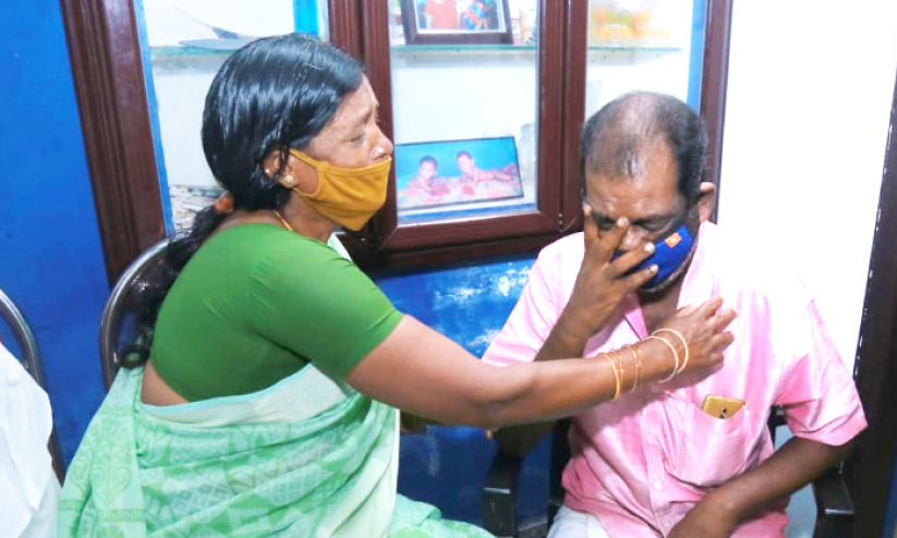 അഭിമന്യുമാരുടെ ഓർമയിൽ അവർ ഒത്തുചേർന്നു അഭിമന്യുമാരുടെ ഓർമയിൽ അവർ ഒത്തുചേർന്നു