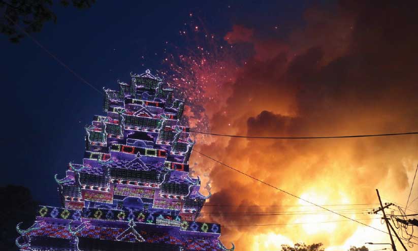 കരിമരുന്ന് നിർവീര്യമാക്കൽ ഫലത്തിൽ പൂരം വെടിക്കെട്ടായി കരിമരുന്ന് നിർവീര്യമാക്കൽ ഫലത്തിൽ പൂരം വെടിക്കെട്ടായി