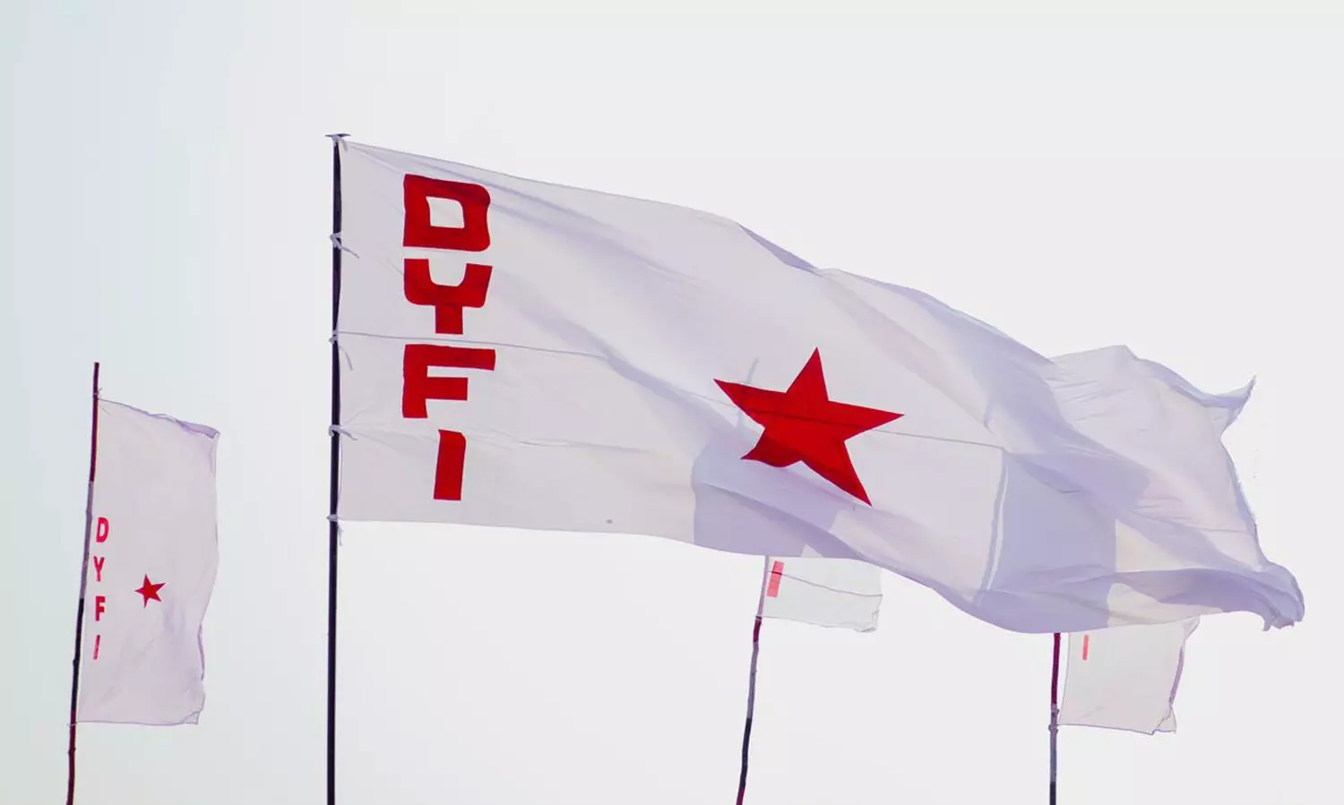 കോവിഡ്​: മു​ഴു​വ​ൻ ഡി.​വൈ.​എ​ഫ്.​ഐ അം​ഗ​ങ്ങ​ളും ര​ക്തദാ​നം ചെ​യ്യും