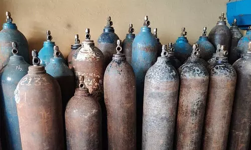 ഓക്സിജൻ സിലിണ്ടറൊന്നിന് നൽകേണ്ടത്​​ 90,000 രൂപ; കരിഞ്ചന്ത പൊളിച്ച്​ നാലുപേരെ അറസ്റ്റ്​ ചെയ്​ത്​ ഹരിയാന പൊലീസ്​