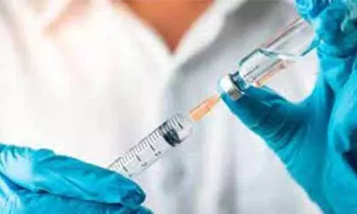 വാ​ക്​​സി​നെ​ടു​ത്ത ശേ​ഷം കാ​ഴ്​​ച കു​റ​ഞ്ഞെ​ന്ന്​; കു​ത്തി​വെ​പ്പു​മാ​യി ബ​ന്ധ​മി​ല്ലെ​ന്ന്​ ആ​രോ​ഗ്യ വ​കു​പ്പ്​