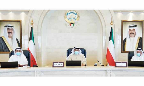 കു​ത്തി​വെ​പ്പെ​ടു​ക്കാ​ൻ എ​ല്ലാ​വ​രും മു​ന്നോ​ട്ടു​വ​ര​ണം –മ​ന്ത്രി​സ​ഭ