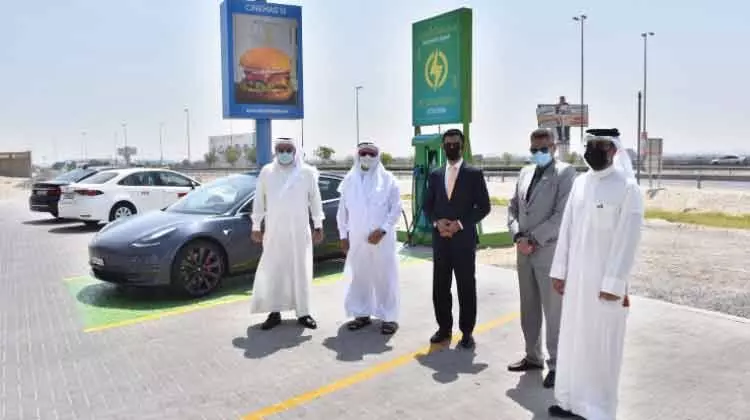 ഇ​ല​ക്​​ട്രി​ക്​ കാ​റു​ക​ൾ​ക്ക്​ സ്വാ​ഗ​തം...