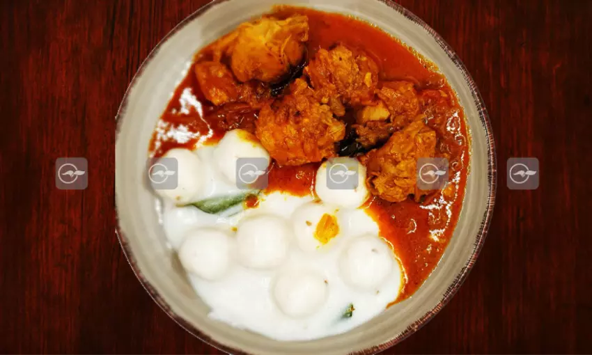 Pidiyum Kozhikariyum